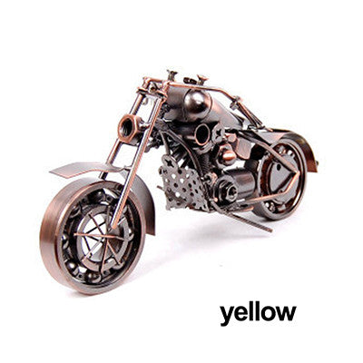 Iron motorcycle Figurines